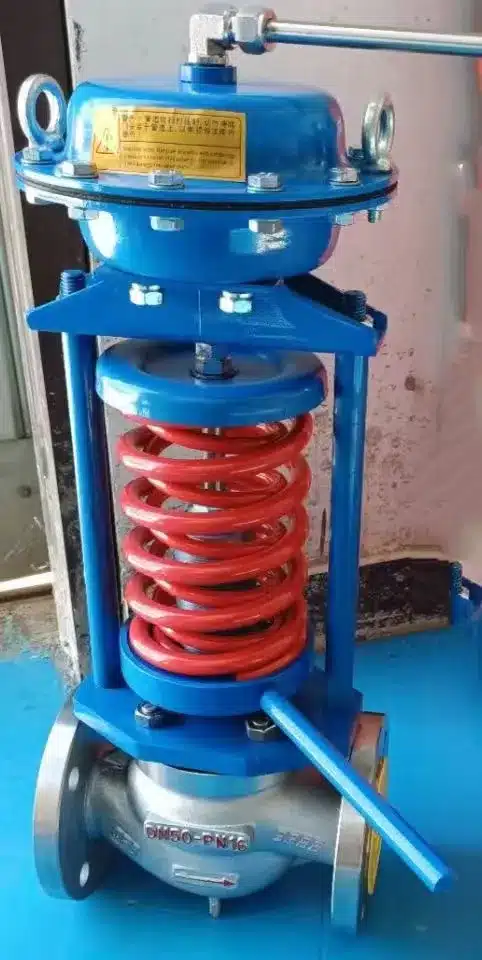 Industrial pneumatic control valve for automatic process regulation