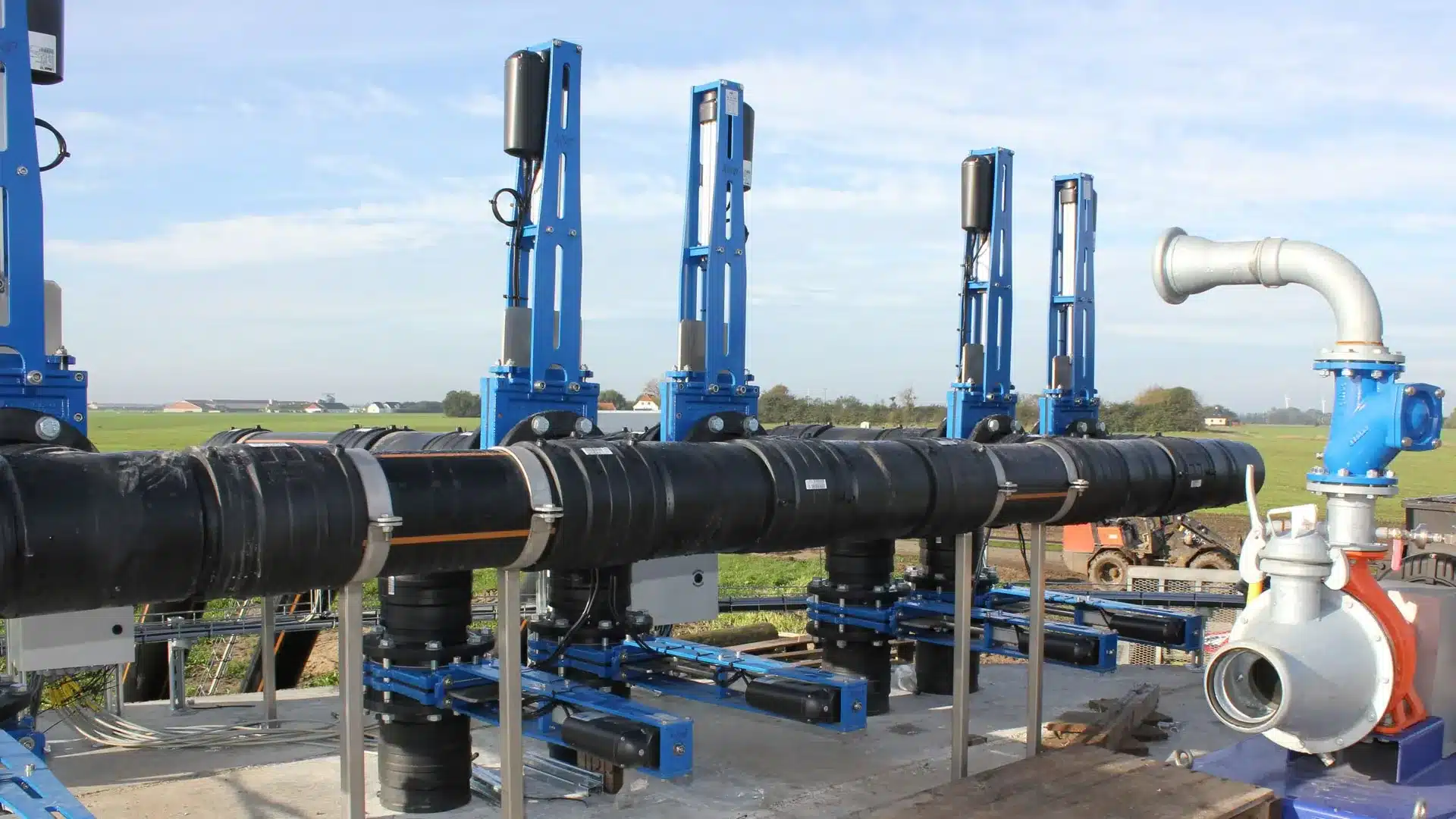 Pneumatic knife gate valve installed on an abrasive slurry pipeline